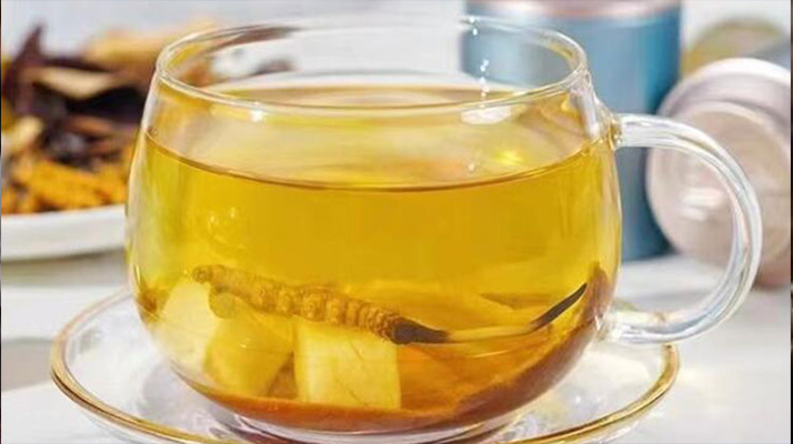 冬蟲夏草可以直接泡水喝嗎？科學(xué)解析與正確方法